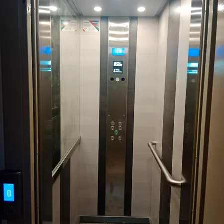 With Private Bathroom And Balcony Nearby The Mercado Central, Center And 公寓 阿利坎特