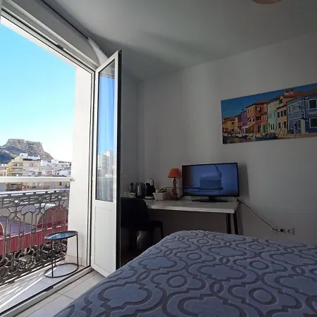 With Private Bathroom And Balcony Nearby The Mercado Central, Center And *