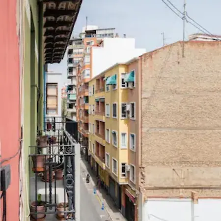 With Private Bathroom And Balcony Nearby The Mercado Central, Center And Appartamento Alicante