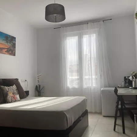 Appartamento With Private Bathroom And Balcony Nearby The Mercado Central, Center And Alicante