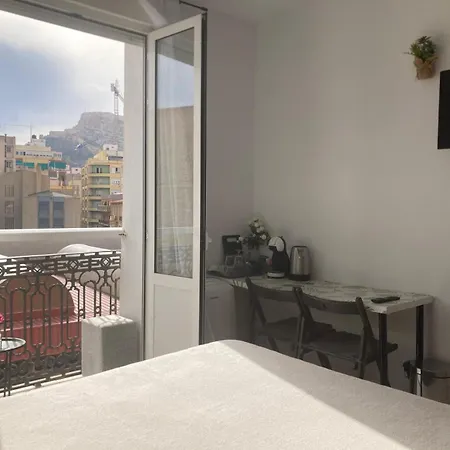 Apartment With Private Bathroom And Balcony Nearby The Mercado Central, Center And *