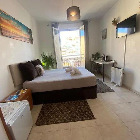 Daire With Private Bathroom And Balcony Nearby The Mercado Central, Center And *