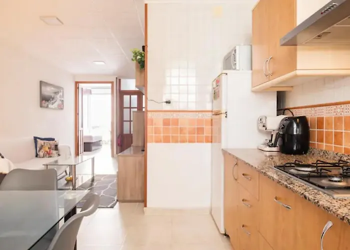 Daire With Private Bathroom And Balcony Nearby The Mercado Central, Center And *