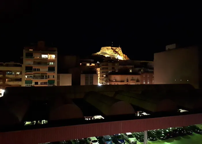 With Private Bathroom And Balcony Nearby The Mercado Central, Center And *