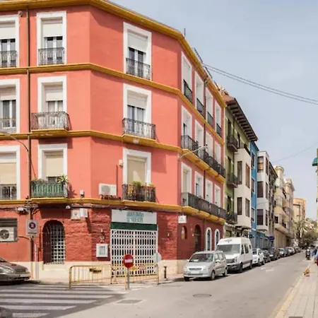 With Private Bathroom And Balcony Nearby The Mercado Central, Center And